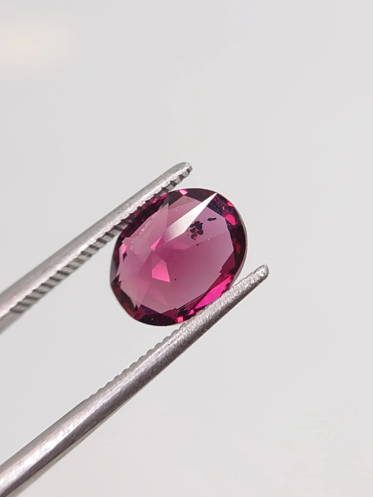2.35ct Natural Malaya Garnet Oval Cut From Tanzania — view 2